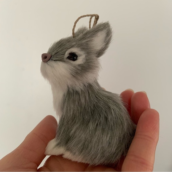 Bunny Rabbits Ornaments, Soft Bunnies, 2 of them, White and Gray Rabbits. - Picture 4 of 12